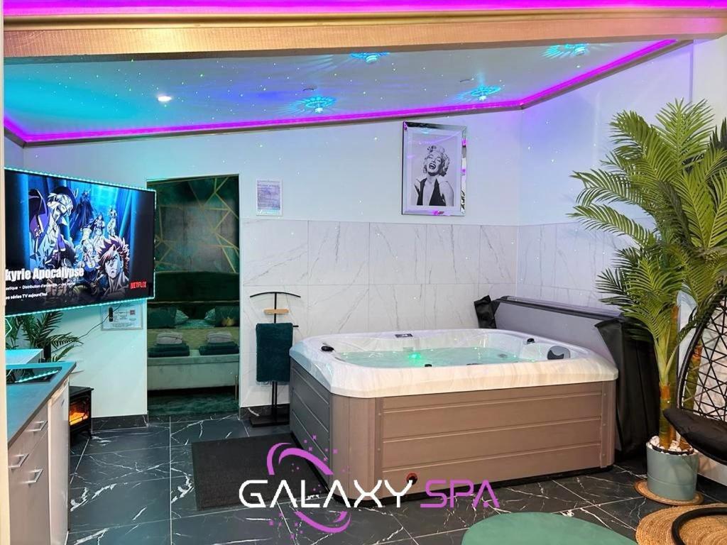 Galaxy Spa - Suite Jupiter Jacuzzi Privatif Champigneulles Εξωτερικό φωτογραφία